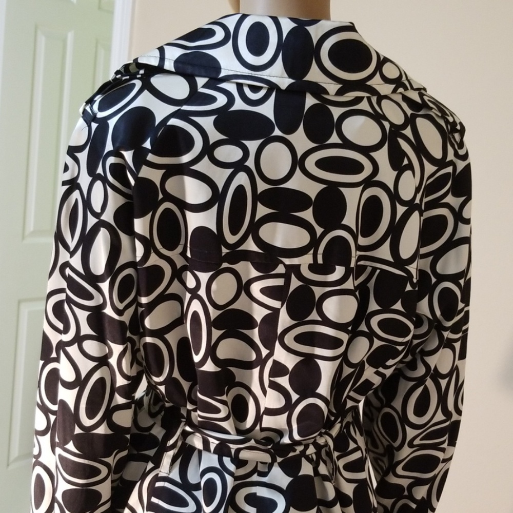 Jacket - Picture 5 of 6